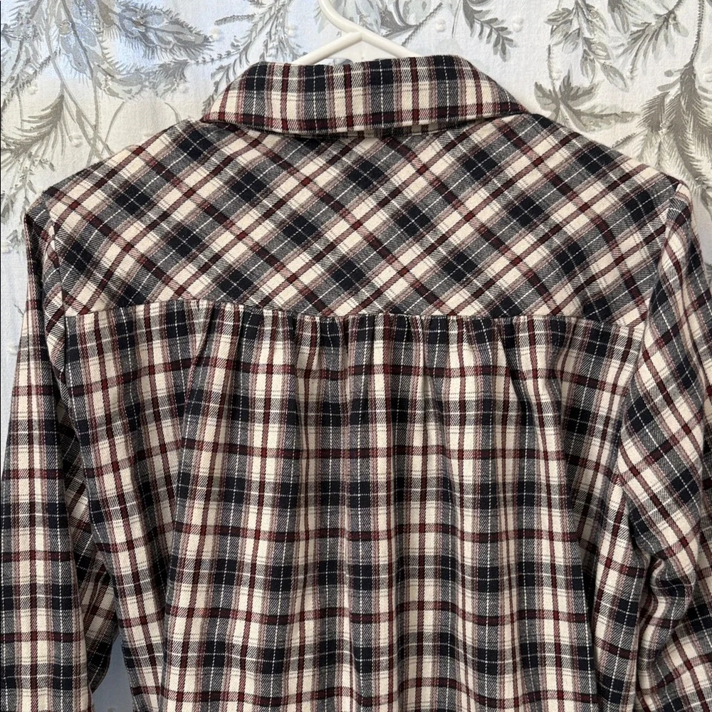 ANDREE BY UNIT Plaid Button-Down Shirt with Tie Front - Picture 6 of 7